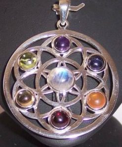 Mandala argintata cu cristalele celor 7 chakre - deosebit !