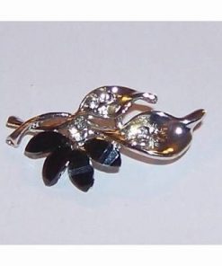Brosa eleganta- lacramioara, cu cristale negre