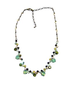 Colier mistic cu cristale tip olivina si opal Colier mistic cu cristale tip olivina si opal