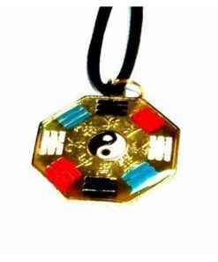Talisman Feng Shui cu Yin-Yang si Bagua, pe siret negru Talisman Feng Shui cu Yin-Yang si Bagua, pe siret negru