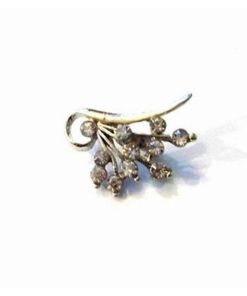 Brosa eleganta-floare argintie cu cristale Brosa eleganta-floare argintie cu cristale