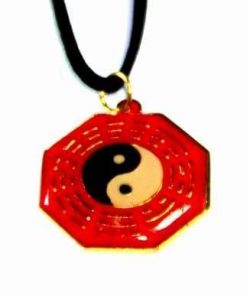 Talisman Feng Shui cu Yin-Yang si Bagua, pe siret negru