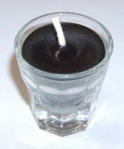 Lumanare neagra in pahar de sticla