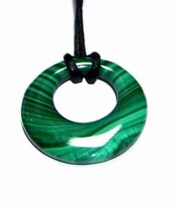 Talisman din malachit, pe siret negru - pentru protectie